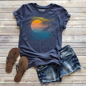 Sunset Graphic Tee in Navy
